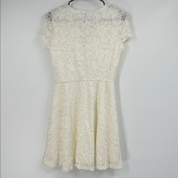 Cream Lace Lace Up Mini Dress Size Large - Picture 6 of 8